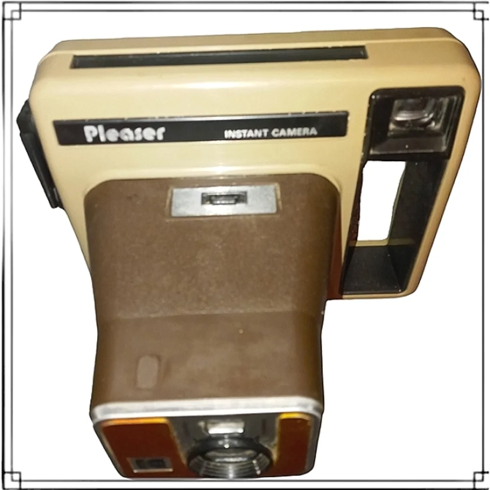 Vintage Kodak Pleaser Instant Polaroid Camera